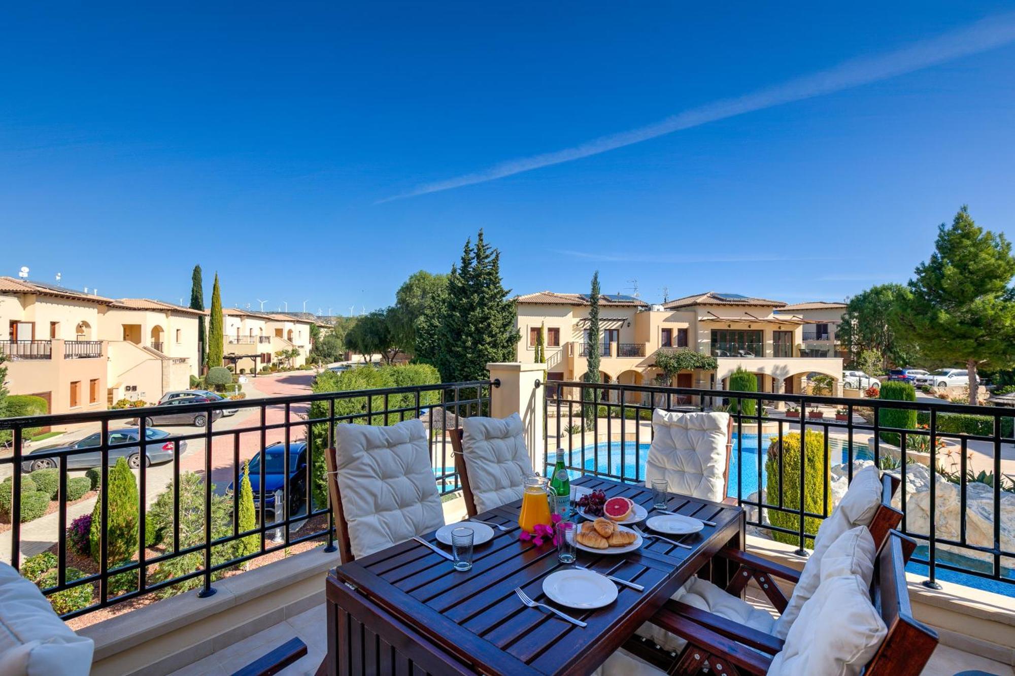 2 Bedroom Apartment Thalassa With Sea And Sunset Views, Aphrodite Hills Resort Kouklia Esterno foto