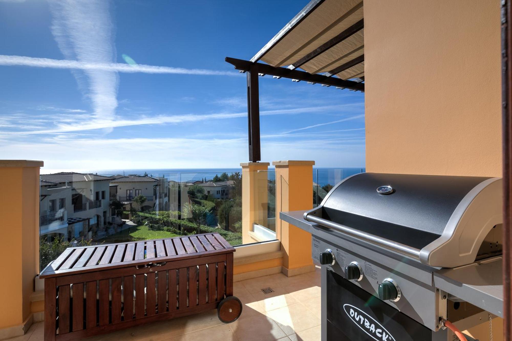 2 Bedroom Apartment Thalassa With Sea And Sunset Views, Aphrodite Hills Resort Kouklia Esterno foto