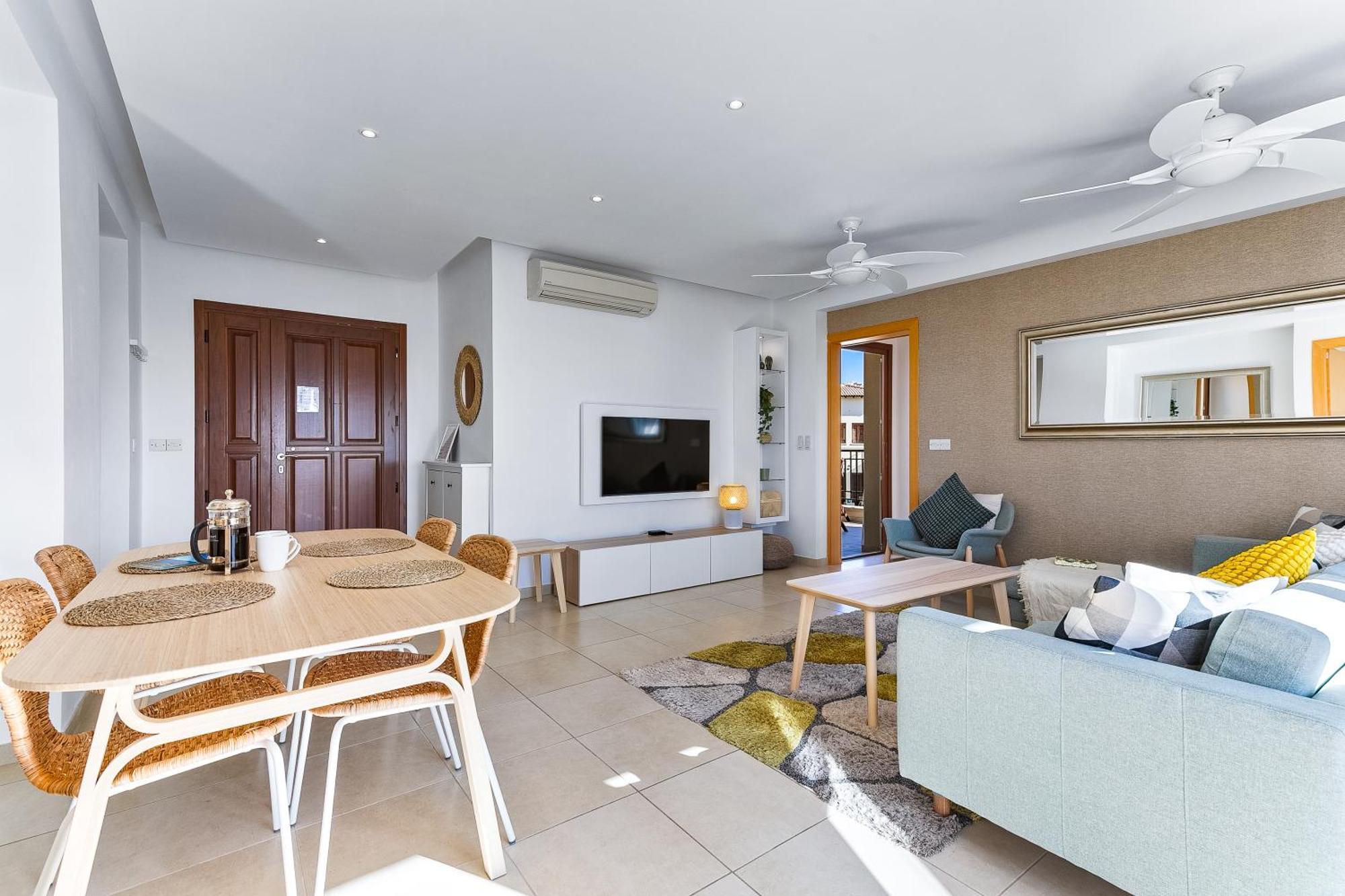 2 Bedroom Apartment Thalassa With Sea And Sunset Views, Aphrodite Hills Resort Kouklia Esterno foto