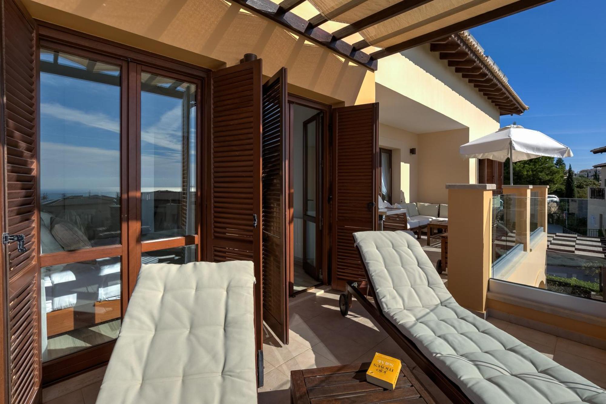 2 Bedroom Apartment Thalassa With Sea And Sunset Views, Aphrodite Hills Resort Kouklia Esterno foto