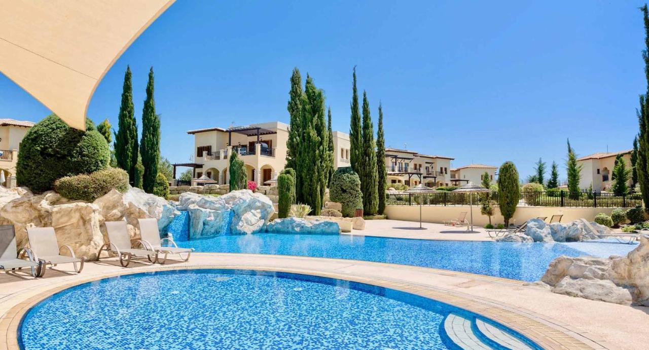 2 Bedroom Apartment Thalassa With Sea And Sunset Views, Aphrodite Hills Resort Kouklia Esterno foto